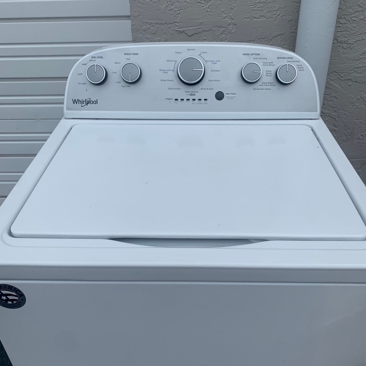 Whirlpool Washing Machine 3.8 cu. Ft. Whirlpool Washing Machine 3.8 cu. Ft.